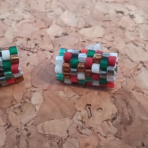 Cercei margele , Bijuterii, Cercei, Cercei agatati, Confectionarea bijuteriilor, Cusatura, Acesti cercei dragalasi sunt realizati din margele Miyuki Delica si agatatori din argint 925. , ARTYNOS