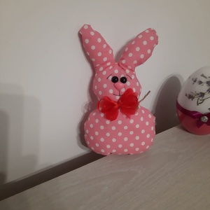 Iepuras roz cu buline, Casă & Stil de viață, Echipament pentru camera copiilor, Decorațiuni pentru camera copilului, Cusătură, ARTYNOS