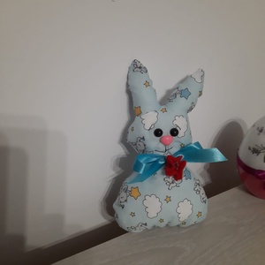 Iepuras bleo cu norisori, Casă & Stil de viață, Echipament pentru camera copiilor, Decorațiuni pentru camera copilului, Cusătură, ARTYNOS