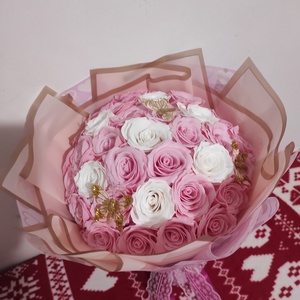 Buchet cu 35 trandafiri de sapun parfumati premium , Casa & Stil de viata, Accesorii pentru decorat casa, Suport de flori, Buchete de flori, Altele, Aranjament de flori, ARTYNOS