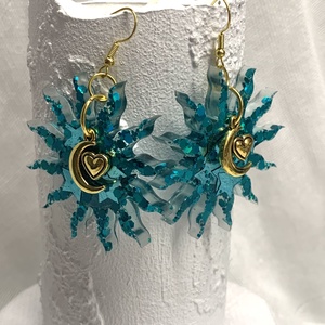 Cercei handmade din rasina epoxidica - Artynos.ro