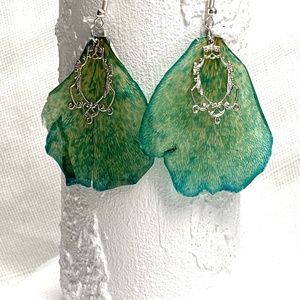 cercei handmade unicat din rasina si flori naturale   00112 - Artynos.ro