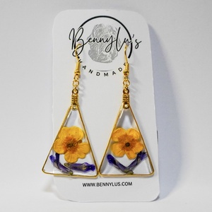 Cercei Handmade Rasina Flori Uscate Buttercup - Artynos.ro