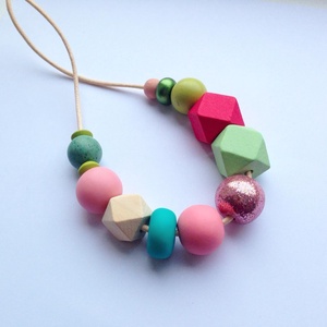 Colier fashion Colier geometric margele verzi si roz colier statement colier trendy modern colier primavara cadou iubita, Bijuterii, Coliere, Coliere statement, Confectionarea bijuteriilor, ARTYNOS