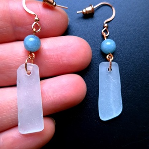 Cercei lungi din cupru cu acvamarin și sea glass, Bijuterii, Cercei, Cercei agățați, Confecționarea bijuteriilor, ARTYNOS