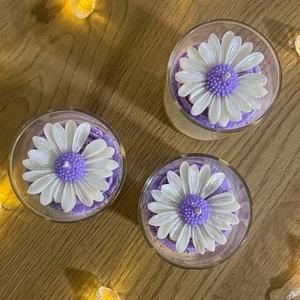 Lumânare parfumată Flower power 140g - Artynos.ro