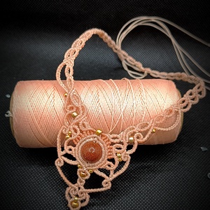 Colier micro macrame cu cristal Piatra Soarelui  - Artynos.ro