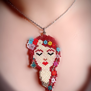 Colier pandantiv figurina din mărgele Myiuki Delica , Bijuterii, Coliere, Coliere cu pandantive, Impletituri, broderie cu margele, ARTYNOS