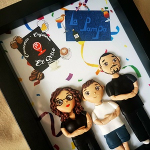 Tablou personalizat cu figurine modelate din lut polimeric - Familia, Casă & Stil de viață, Accesorii pentru decorat casa, Picturi murale, Panouri și tablouri, panouri decorative, Păpuși și fabricare de marionete, Plastilină, ARTYNOS