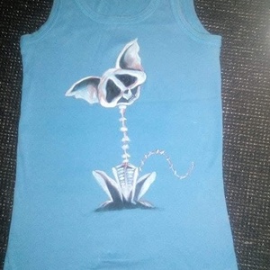 Tricouri pictate manual, Îmbrăcăminte și modă, Haine damă, Tricou și top de damă, Pictură, ARTYNOS