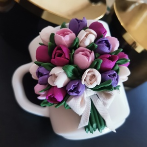Cana personalizata cu lalele din fimo, Casă & Stil de viață, Accesorii pentru echipamente de bucătărie, Accesorii de servire, Căni, Plastilină, Lucrare cu argilă, ARTYNOS