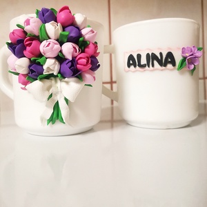 Cana personalizata cu lalele din fimo, Casa & Stil de viata, Accesorii pentru echipamente de bucatarie, Accesorii de servire, Cani, Plastilina, Lucrare cu argila, ARTYNOS
