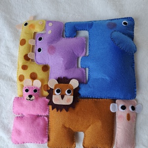 Figurine puzzle safari din fetru, Jucării și echipamente pentru copii, Jocuri de construcții, Cusătură, Play set sub formă de puzzle: 6 figurine colorate reprezentând animale, care pot fi folosite la joa..., ARTYNOS