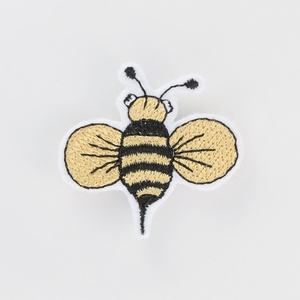Kitisimo, Masrtisor handmade - brosa albina, Bijuterii, Mărțișor, Broderie, ARTYNOS