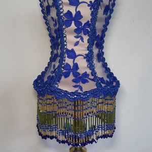 Abajur din dantela cu franjuri de margele, Casă & Stil de viață, Lămpi și corpuri de iluminat, Lampă de masă, Cusătură, ARTYNOS