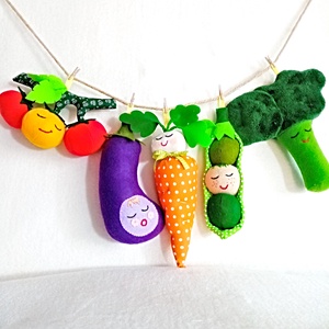 Construieste o ghirlanda decorativa din legume , set de jucarii pentru copii ,baby legume pentru decorat camera., Jucarii si echipamente pentru copii, Plusuri, Legume, fructe de plus, Cusatura, ARTYNOS