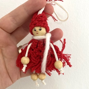 Papusica cu rochita macrame, Accesorii de Craciun, Decoratiuni de Craciun de casa, Decoratiuni pentru pomul de Craciun, Impletitura, Innoda, ARTYNOS