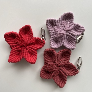 Breloc floare macrame, Geanta si husa, Accesorii genti, Breloc, Impletitura, ARTYNOS
