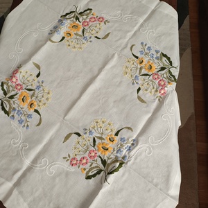 Fata de masa pentru masuta de cafea, Casa & Stil de viata, Accesorii pentru decorat casa, Decoratiuni de masa si decoratiuni pentru rafturi , Fete de masa crosetate, Cusatura, ARTYNOS