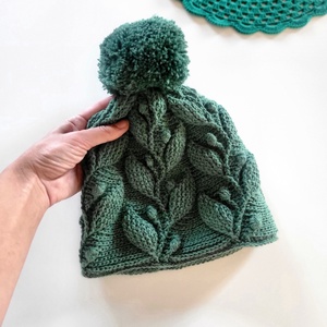 Cozy Crochet Beanie with Pom-Pom, Îmbrăcăminte și modă, Eșarfe, pălării, fularuri, Căciulă, Meska