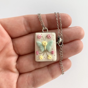 Colier Delicate Butterfly - Artynos.ro
