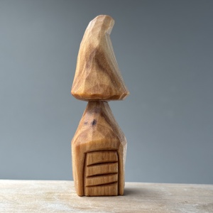 Ciupercuta Casuta din Lemn de Tei  Sculptura Unicat - Artynos.ro