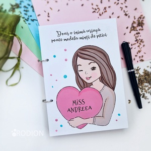 Agenda personalizata cu nume pictata manual cadou Educatoare - Artynos.ro