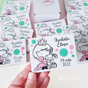 Marturii botez fetita cu iepuras manual personalizate cu nume - Artynos.ro