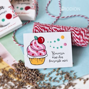 Mărțișoare cu magnet prăjituri pictate manual cu mesaje haioase handmade - Artynos.ro