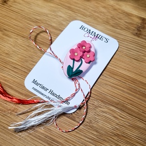 Martisor Handmade Flori Roz din Lut Polimeric  Brosa cu Ac si Snur Traditional Alb-Rosu, Bijuterii, Mărțișor, Lucrare cu argilă, ARTYNOS