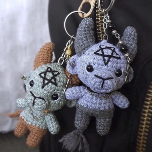 Breloc crosetat Baby Baphy - Artynos.ro